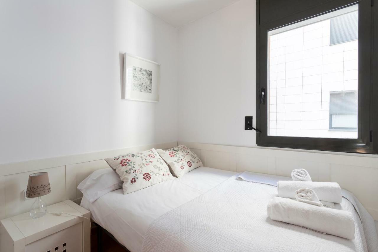 1217 - Pool And Beach Nice Apartment II バルセロナ エクステリア 写真